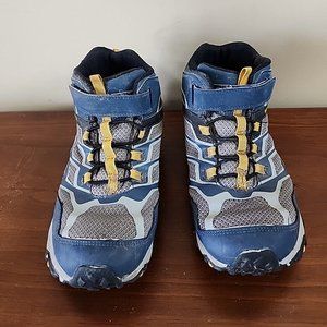 Merrell Moab Boys Hiking Mid Boot Shoes 6M Select Dry Select Grip soles